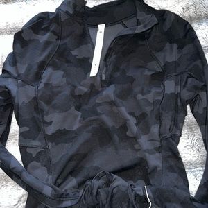 Lulu Cropped Quarter zip